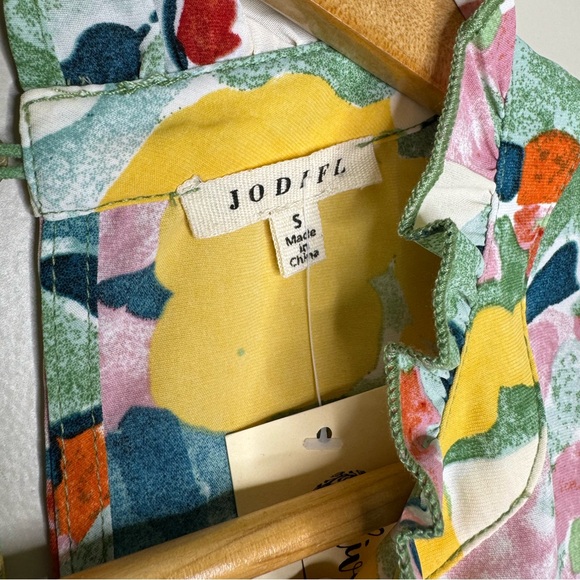 Boutique multicolor floral tiered ruffle neck sleeve babydoll top size SMALL NWT - Picture 3 of 7